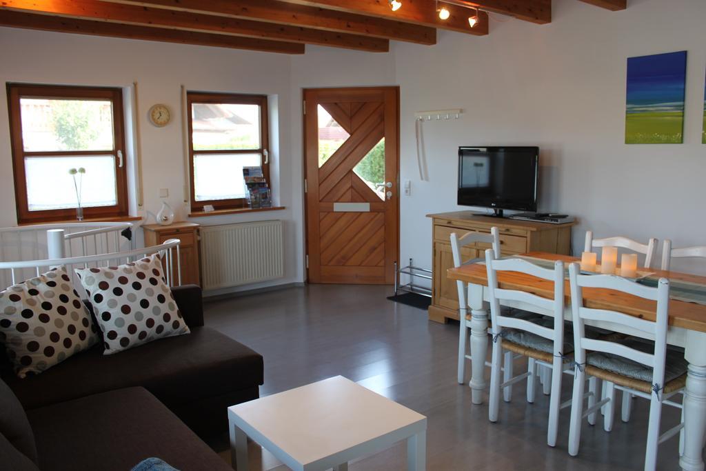 Ferienwohnung Morgentau คัปเพล-กราเฟินเฮาเซน ภายนอก รูปภาพ